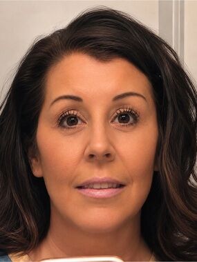 Meet your Posher, Elaine